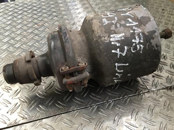 Gebrauchter Bremszylinder, links, MAN 14.192 HY 1175, Artikel - Nr.: 81.99999 - 9999