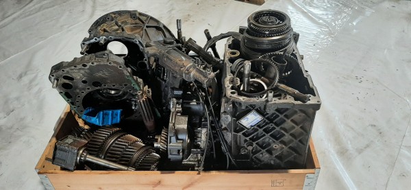 Gebrauchte MAN TGA 18.430 ZR Getriebeteile, Baujahr 2005, Artikel - Nr. : 81.99999 - 9999